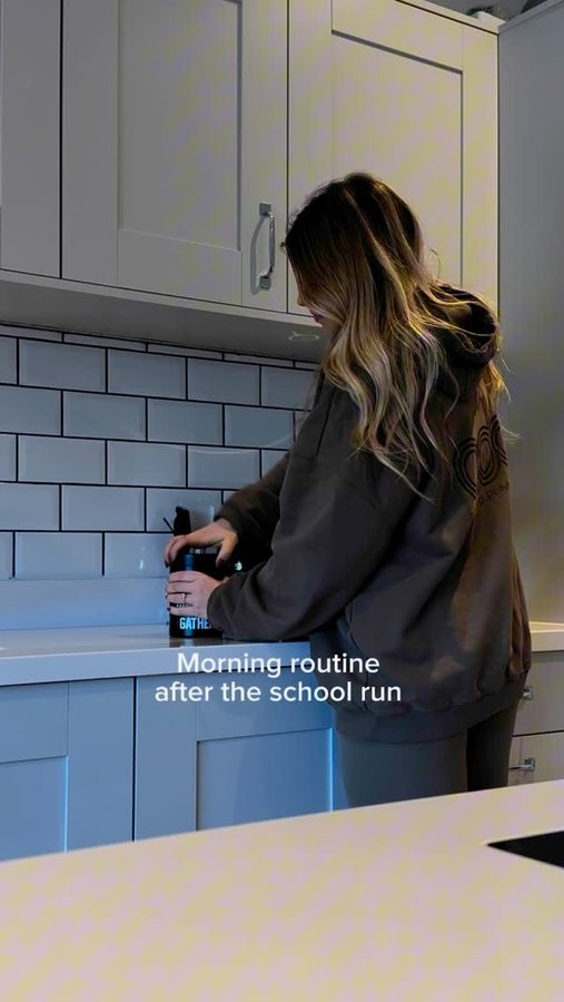 Instagram post by @_emily.rosie for Hunter & Gather. Caption reads: Morning routine after the school run (on my 1 WFH....