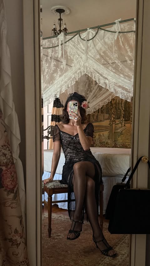 Instagram post by @rosemaryretro for BABEYOND. Caption reads: burlesque inspired in @babeyond_official 🥀 (& my....