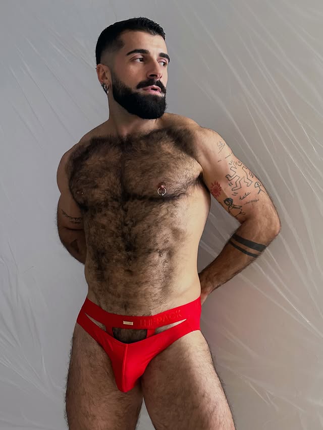 Instagram post by @oscar_rroman for ThePack Underwear. Caption reads: @thepackunderwear_ ❤️

#publi.