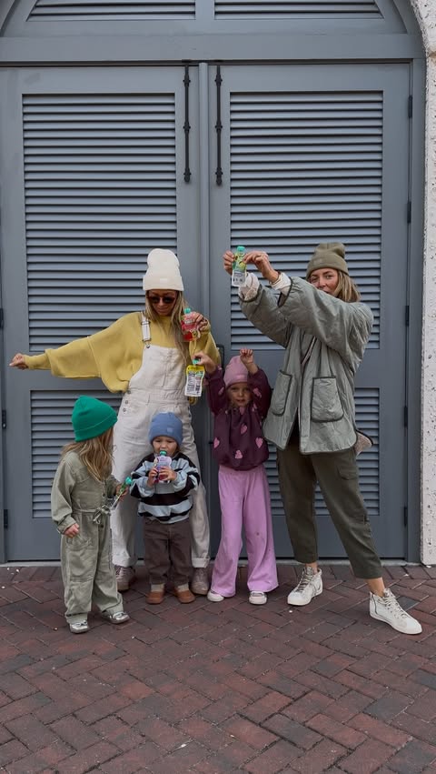 Instagram post by @kc_doubletake for Little Spoon. Caption reads: [...] an OOTD and snack inspo because @littlespoon....