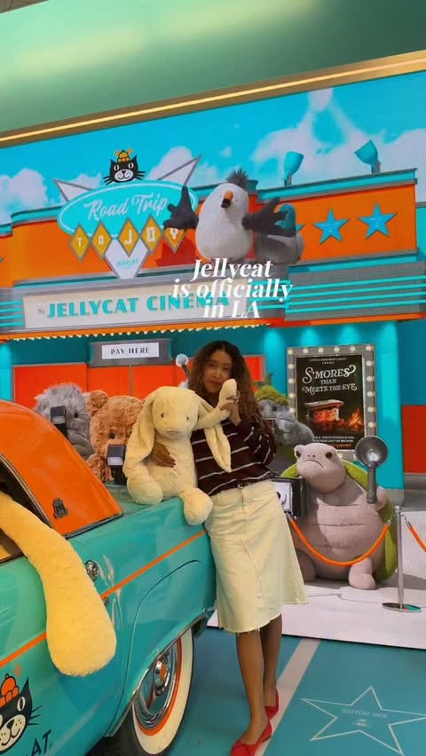 Instagram post by @sisiliapiring for Nordstrom. Caption reads: [...] in LA! A @jellycat theme cinema inside....
