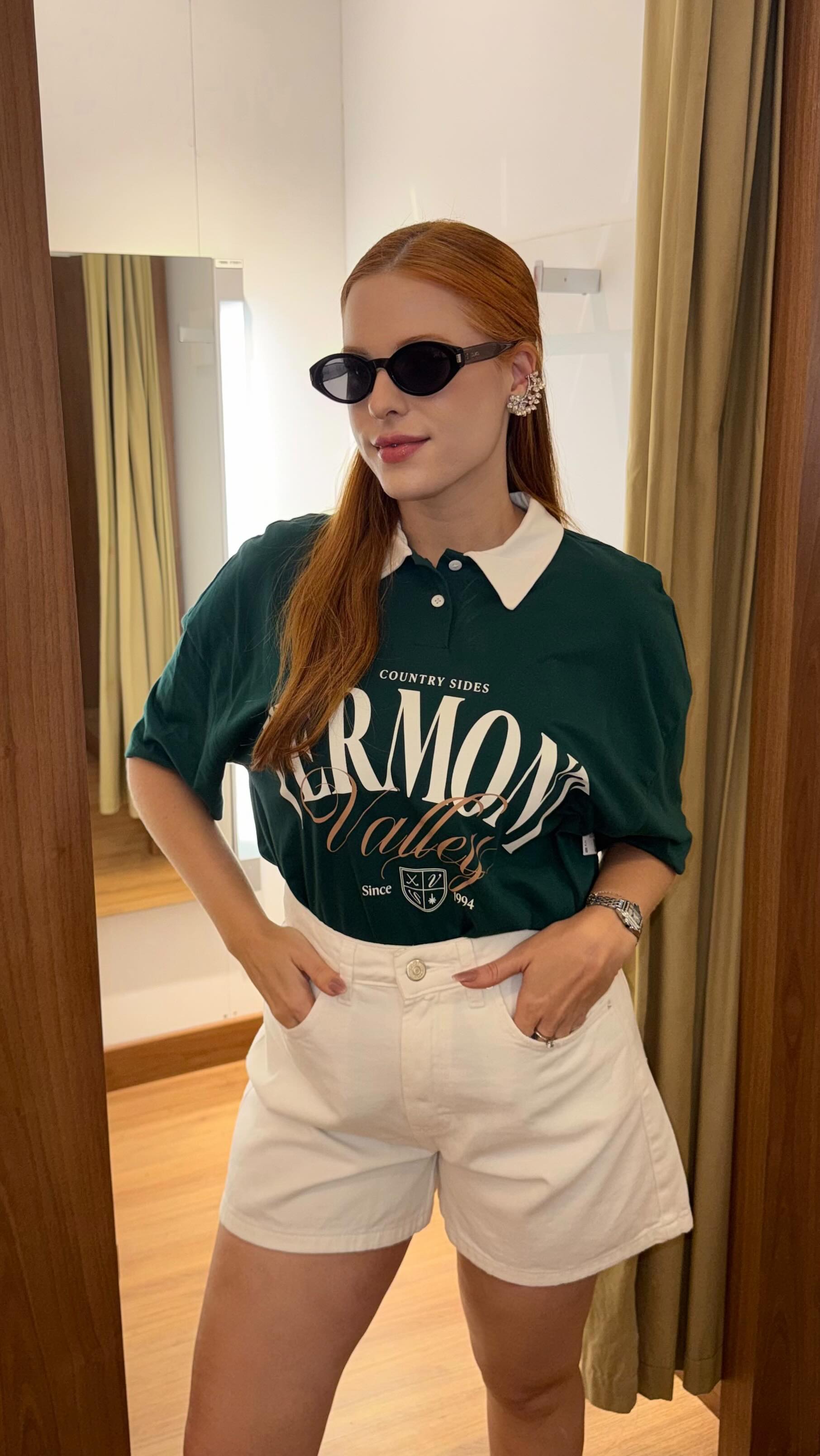 Instagram post by @marimmarques for Lojas Renner. Caption reads: Meu jeitinho & 3 looks old money @lojasrenner 👌🏻.