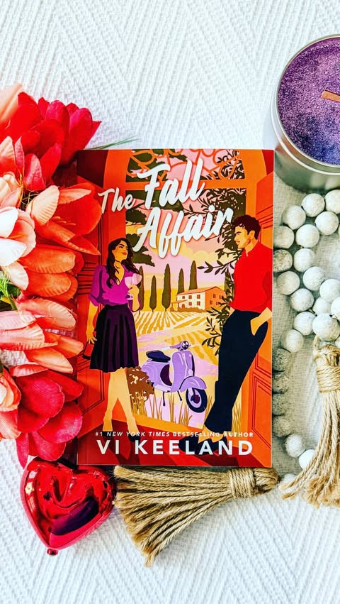 Instagram post by @harlequinjunkie for Bloom Books. Caption reads: ✨ＢＯＯＫ ＳＰＯＴＬＩＧＨＴ✨ THE FALL AFFAIR by @vi_keeland is....