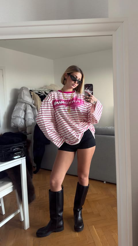 Instagram post by @saraldel for PINKO. Caption reads: Que opináis, con o sin?🤔 @pinkoofficial....