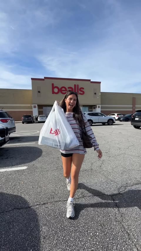 Instagram post by an influencer for bealls. Caption reads: @beallsstores is the gift that keeps [...].