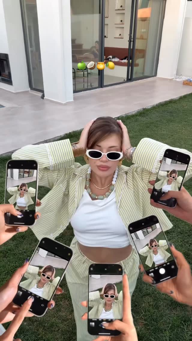 Instagram post by @ilgnbayer for Black Fashion. Caption reads: Sizce hangi kombin???

#reklam #kombin #outfits.