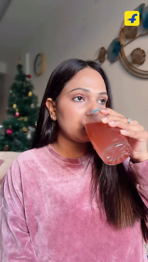 Instagram post by @pari.rao for OZiva. Caption reads: Small habits, big impact 💚
This fizzy green apple....