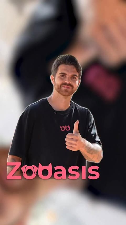 Instagram post by @ecojuanmanuel for Barkibu. Caption reads: Publi* @barkibu te dejo tremendo código de [...].