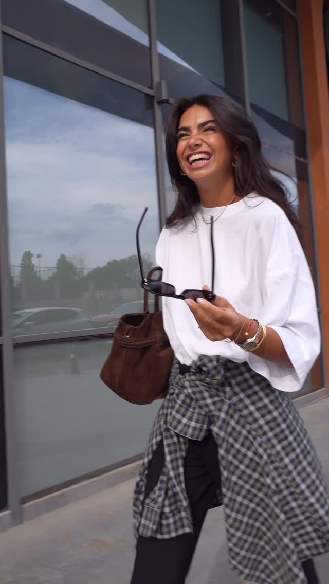 Instagram post by @selennergiz for Manu Atelier. Caption reads: Outfit of the day🤎 Sevdiniz miii? #fyp #ootd....