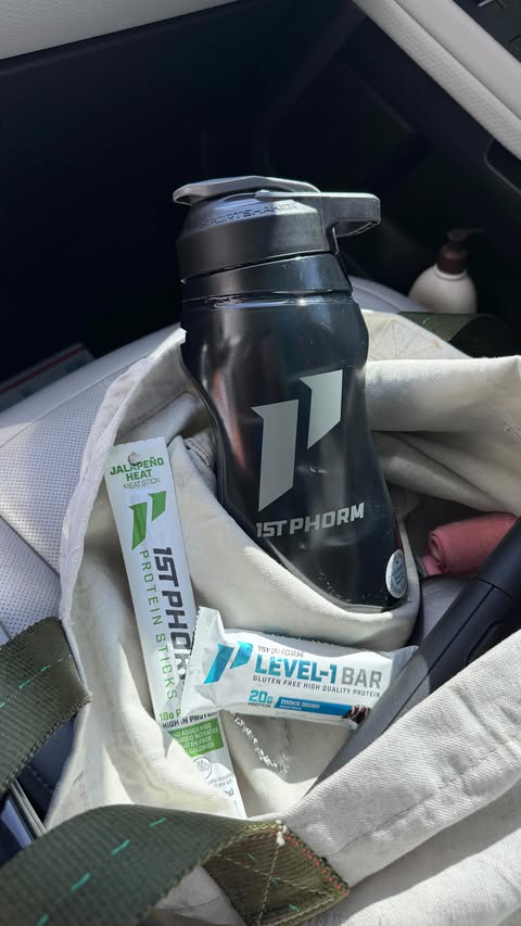 Instagram post by @kiaranlanier for 1st Phorm. Caption reads: morning routine with @1stphorm ! working day by....