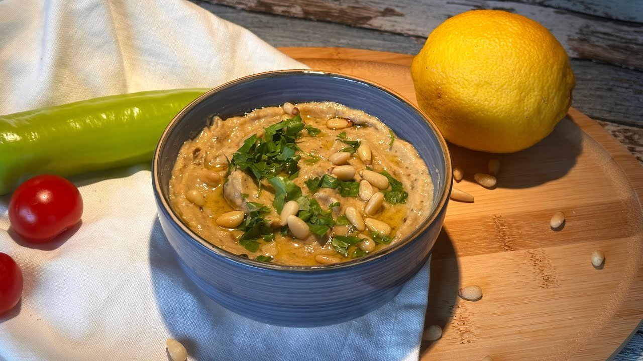 YouTube post by @Zaubernixe for Mainpunkt. Caption reads: Auberginen-Dip / Baba Ganoush 🍆-  Thermomix®.