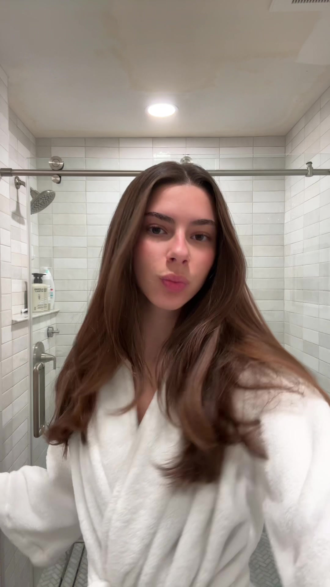 TikTok post by @zeina_stallings for Crown Affair. Caption reads: Quick refresh ☺️✨ @Crown Affair @Moroccanoil....