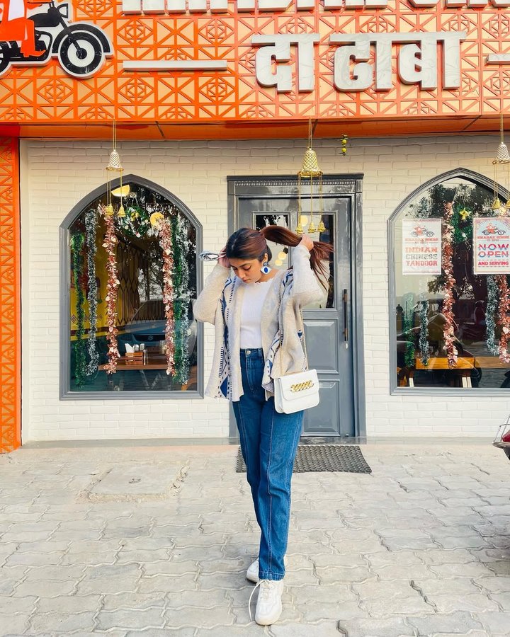 Instagram post by @vanshikaanigam for streetstylestore. Caption reads: [...] and Top @amazonfashionin 
Shoes....