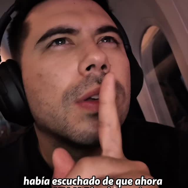 Instagram post by @leobascunan for LATAM Airlines. Caption reads: Amigazos!!!
Nos vamos a JAMAICA 🇯🇲 
Vlogcito de....