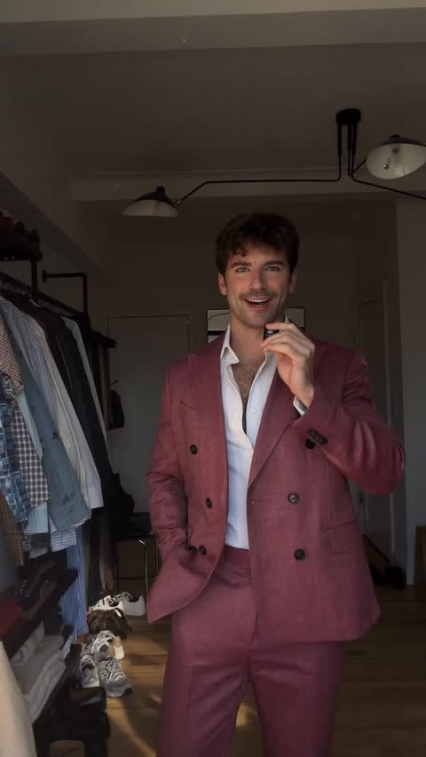 Instagram post by @taylorjphillips for Banana Republic. Caption reads: [...] someone to invite me to a wedding....