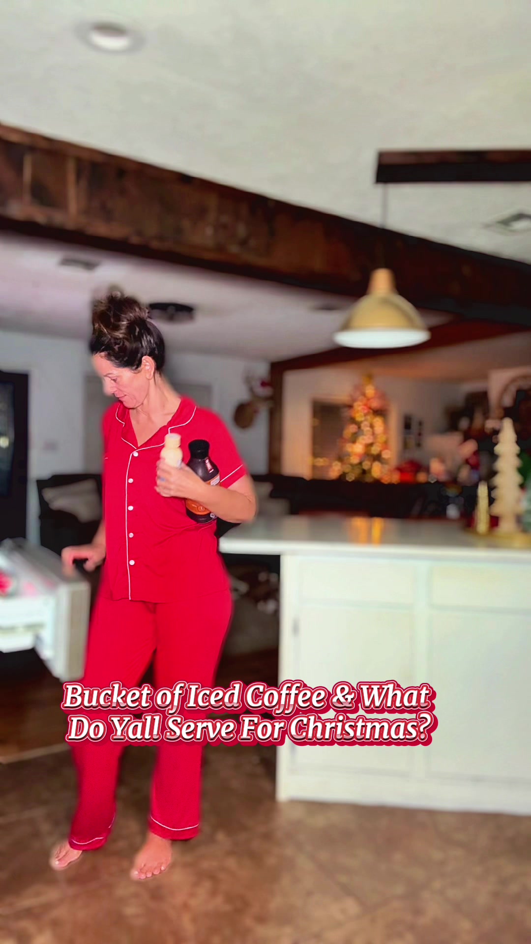 TikTok post by @takingmylifebackat42 for Skinny Mixes. Caption reads: ❤️ #christmastreats #easyrecipe #icedcoffee....