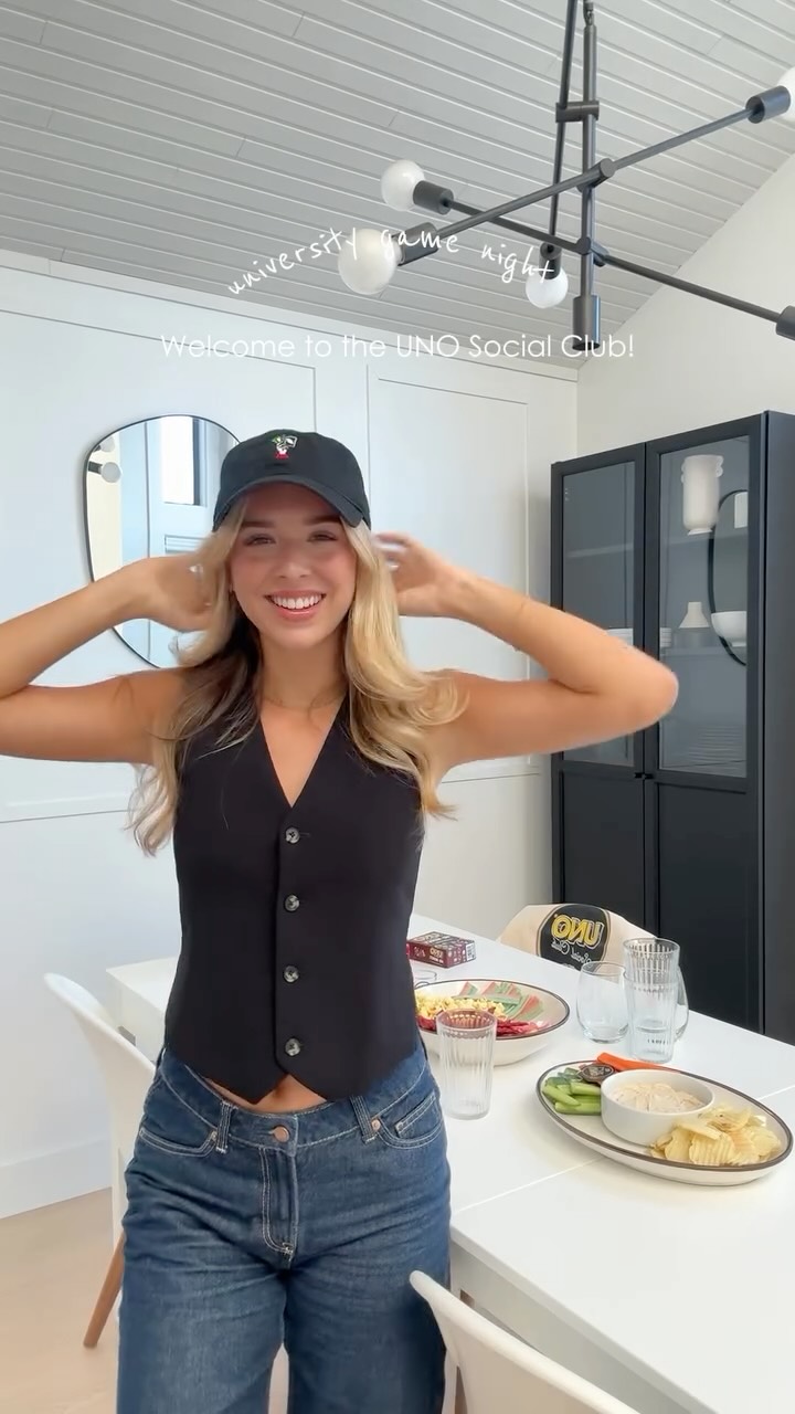 Instagram post by @sierralillies for Unobravo. Caption reads: Because with UNO, a “quick” game never stays....