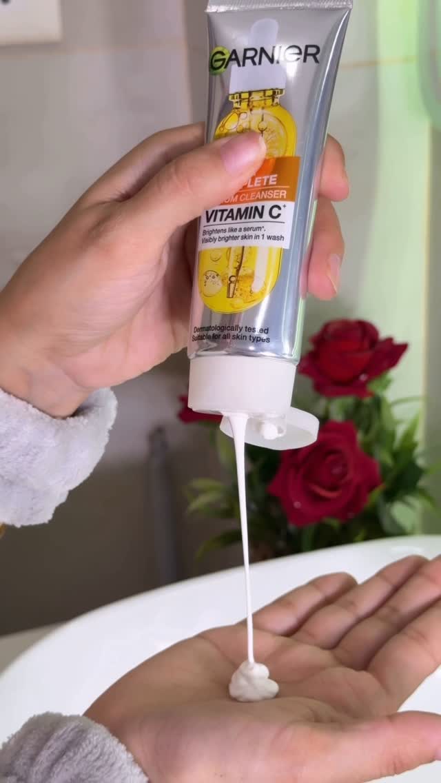 Instagram post by @navdeepkaureden for The Good Creator Co.. Caption reads: Say NO❌to Dull skin and a big YES ✅ to brighter....