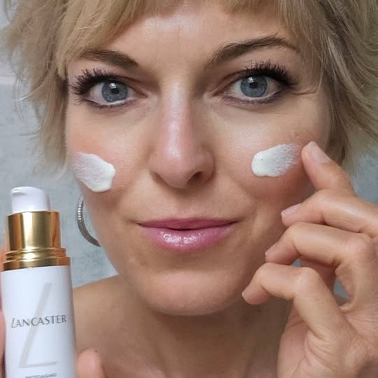 Instagram post by @sonne_testet for brandsyoulove.de. Caption reads: *Werbung* #produkttest
Hallo zusammen! Ich durfte....