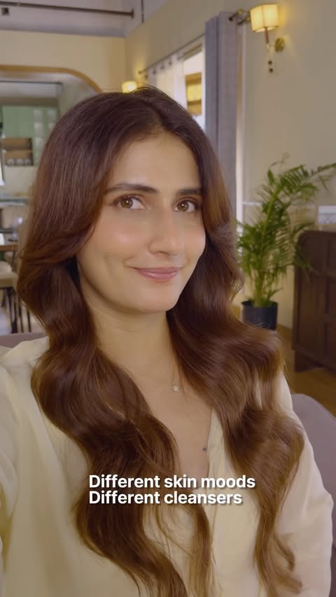 Instagram post by @fatimasanashaikh for Kaya Science. Caption reads: [...] my face looks a lot more alive. 😌✨​....