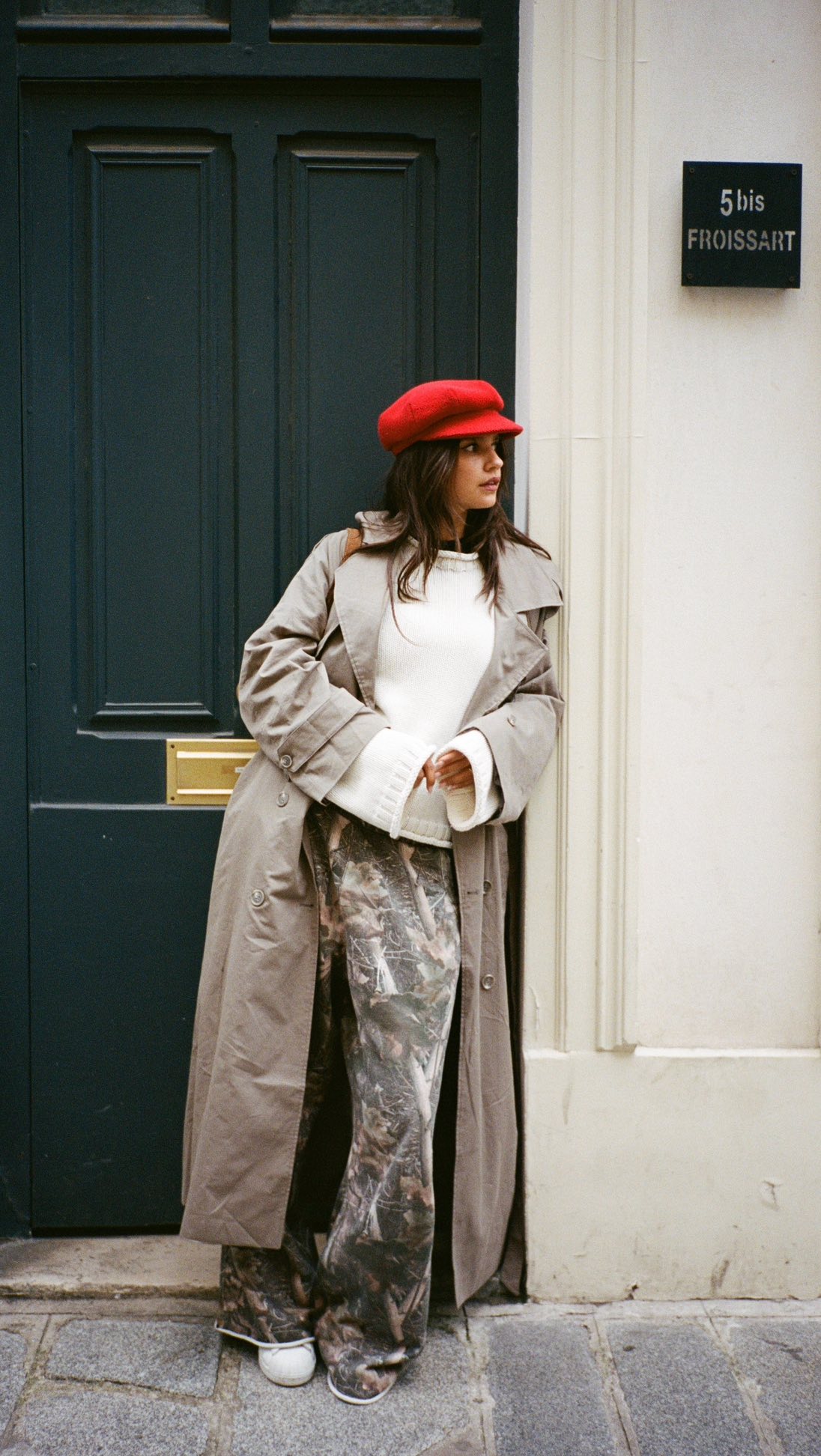 Instagram post by @josephine_joseph for Kapten Son. Caption reads: Anzeige| Never interrupt my mental walk with....