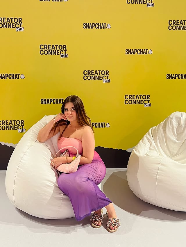 Instagram post by @himanshiii_7 for Snapchat. Caption reads: Snapchat event 💛👻 @gm_talents_ @snapchat [...].