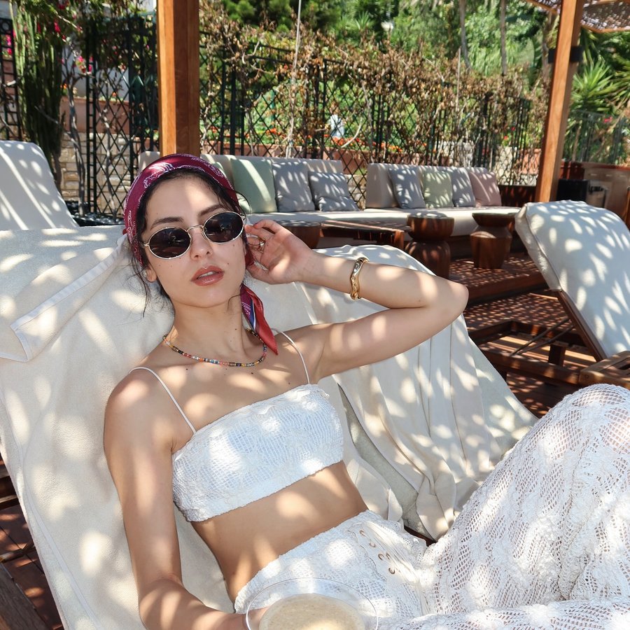 Instagram post by @rojbinerdn for SAGAZA. Caption reads: .