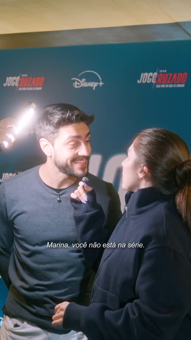 Instagram post by @marina_baldin for Disney plus. Caption reads: Saímos do sofá para viver uma experiência incrível....