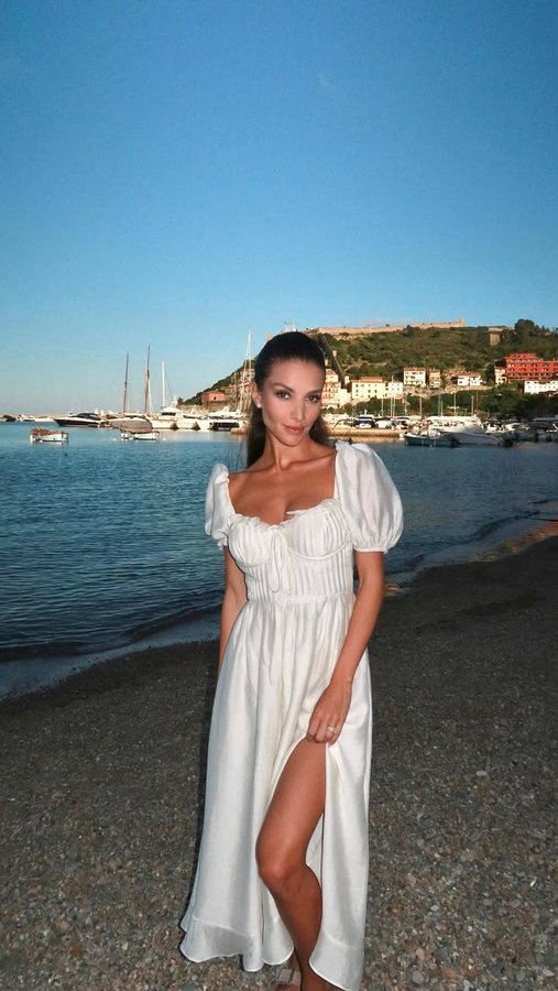 Instagram post by @ingridschneider for ASTR The Label. Caption reads: My 3 favorite looks from @astrthelabel for all....