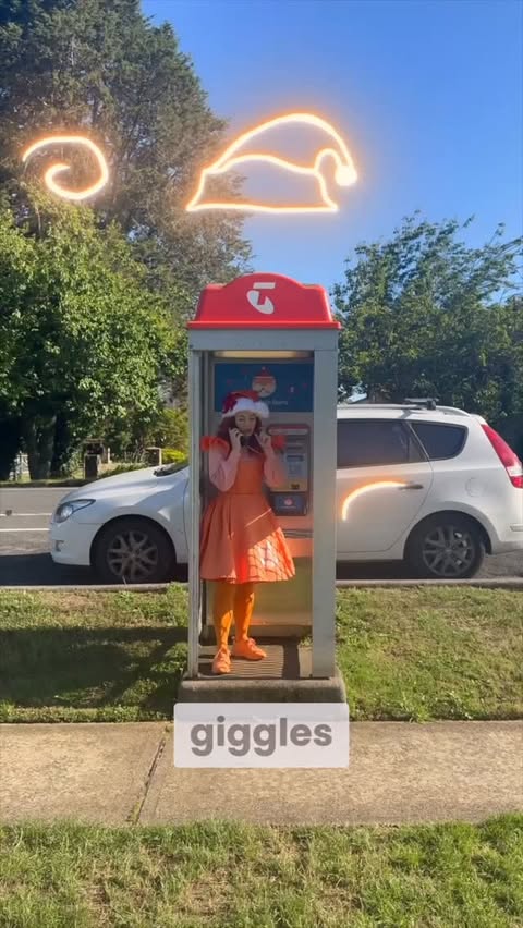 Instagram post by @emmamemmamemma for Telstra. Caption reads: [...] Santa 🎅🏼✨ Emma Memma popped over to a....