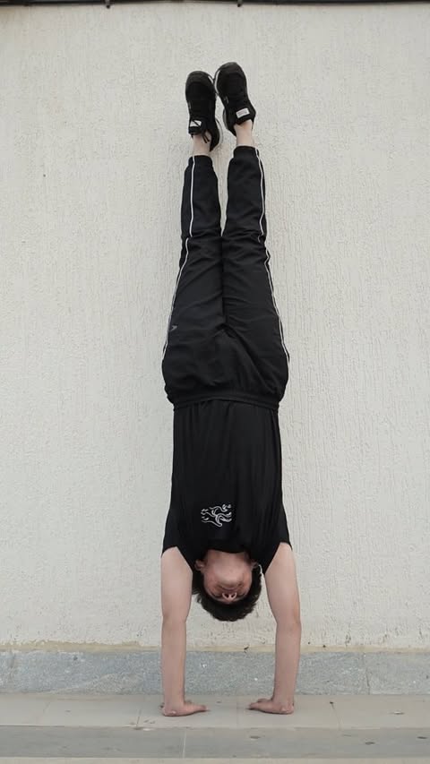 Instagram post by @vanshsayani for GRITZO. Caption reads: Fuel your everyday with Gritzo Growth+ SuperMilk –....