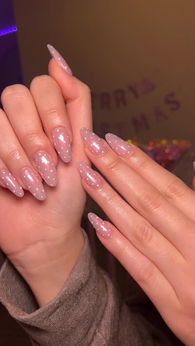 Instagram post by @nails_by_lillian for VBeautyPure. Caption reads: [...] - Using “PRETTIEST PINK” by @vbeautypure....