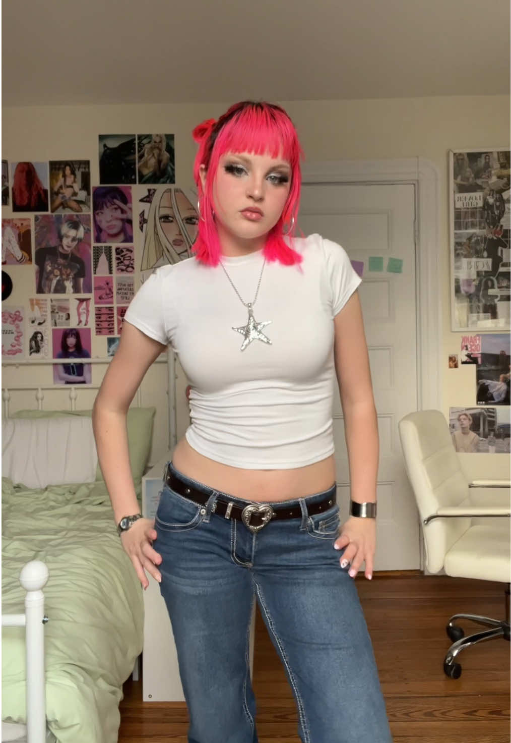 TikTok post by @mxxngrrl for En Route Jewelry. Caption reads: necklace and belt from @en route jewelry !!!....