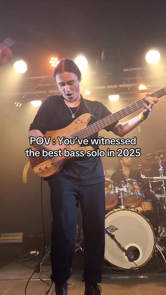 Instagram post by @saultsmusic for Thomann. Caption reads: POV : You’ve witnessed the best bass solo of 2025....