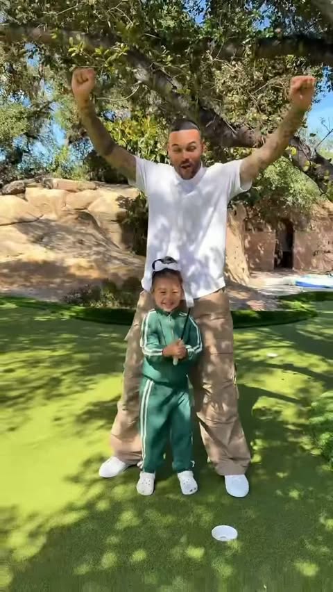 Instagram post by @donbenjamin for Cash App. Caption reads: [...] my favorite partner ⛳️ Thanks @visa x....