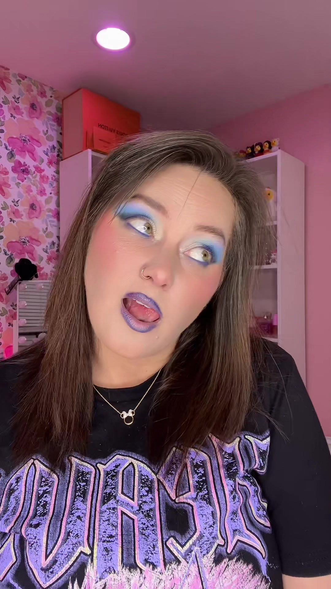 TikTok post by @coley_gal86 for Jeffree Star Cosmetics. Caption reads: [...] official links right here!!! @Jeffree Star....