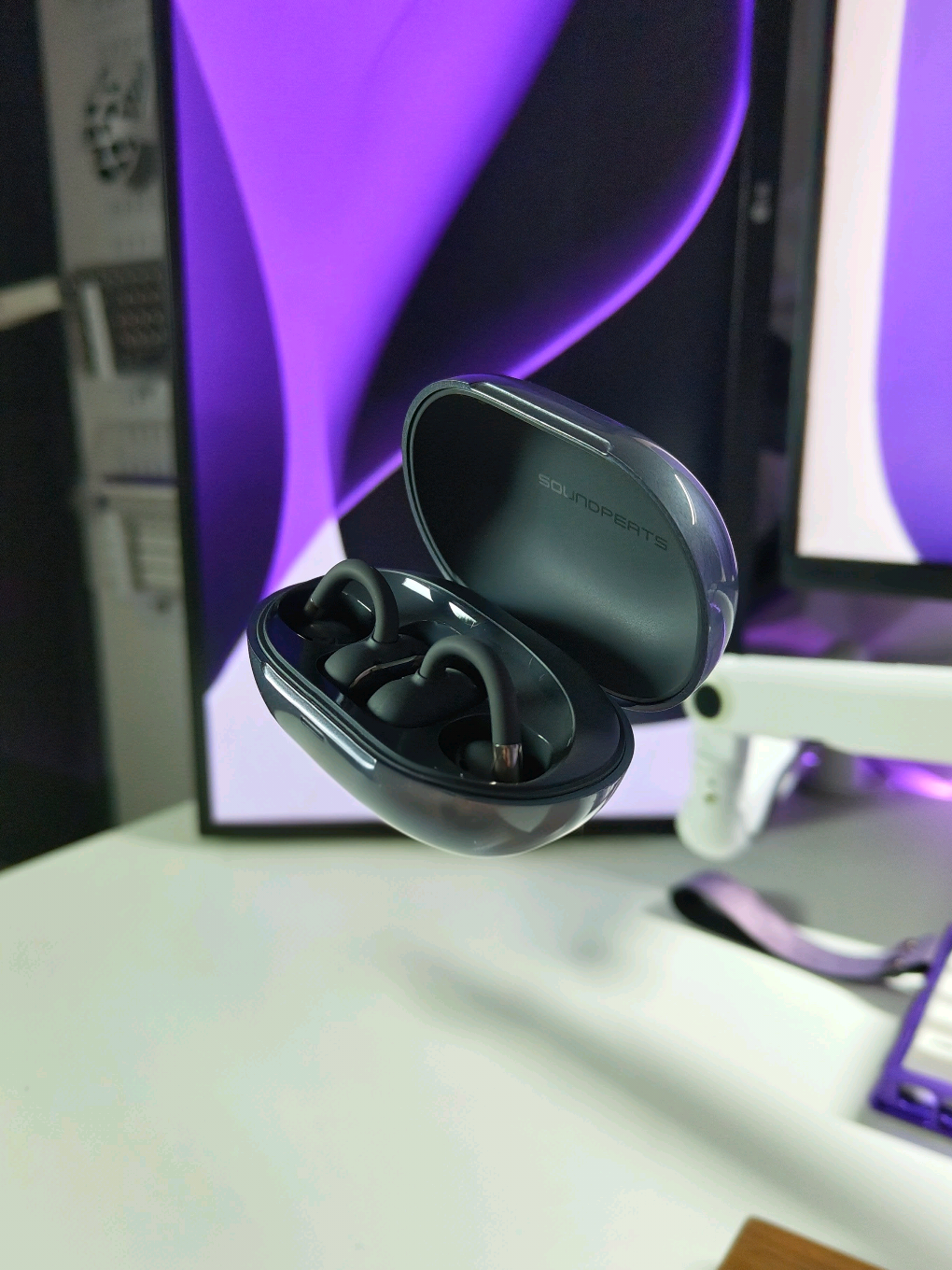 TikTok post by @techkami for SOUNDPEATS. Caption reads: Thanks to @SOUNDPEATS  for these Clip 1 earbuds.....