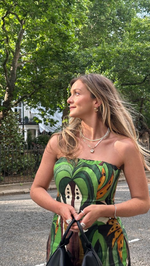 Instagram post by @artsyschmolke for Peugeot. Caption reads: Art meets nature meets innovation 🌿🌞I got a....