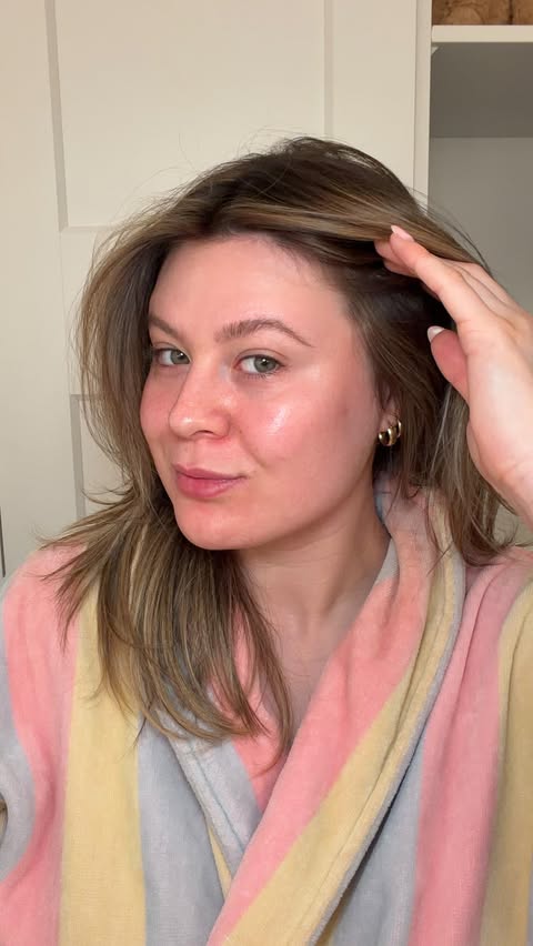 Instagram post by @jessicaasquith for Illiyoon. Caption reads: [...] prone skin with a little help from....