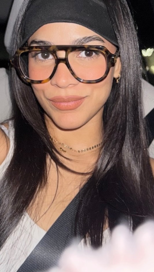 Instagram post by @amandaxsabel for FYTOO. Caption reads: @fytoo_eyeglasses giving me the best way to see....