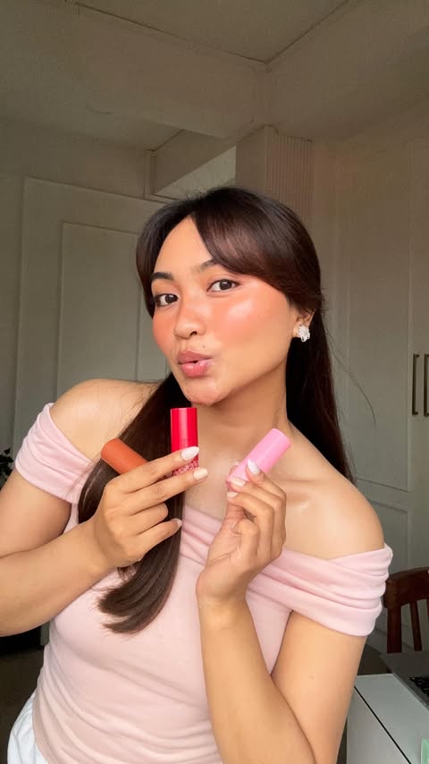 Instagram post by @effy_roxane for Kay Beauty. Caption reads: [...] for that fresh, dewy summer glow ☀️....