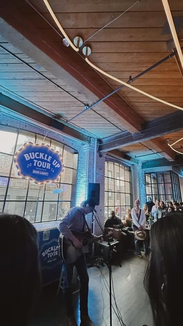 Instagram post by @sarahjenkinsxo for Bud Light. Caption reads: You could see @owenrieglingmusic live for FREE....