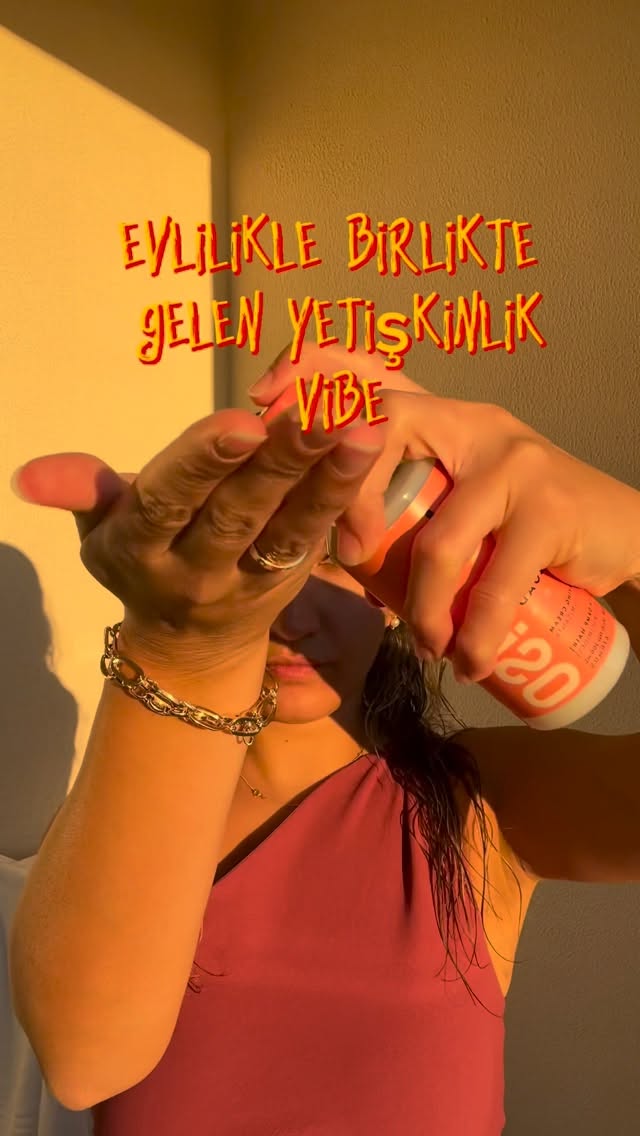 Instagram post by @polenttee for Schwarzkopf Professional. Caption reads: Evlilikle gelen yetişkinlik halleri....