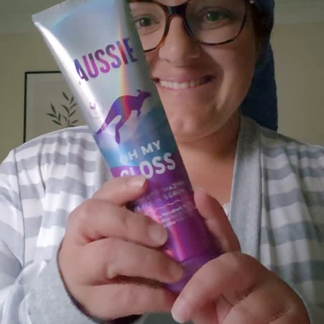 Instagram post by @valen_andco for SuperSavvyMe. Caption reads: Oh My Gloss! My new obsession, it can be used on....