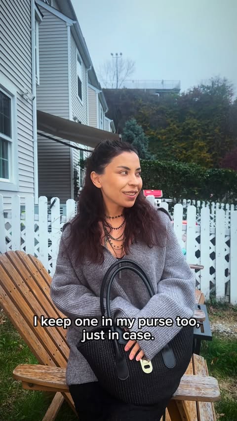 Instagram post by @esma.yucelsat for Power Swabs. Caption reads: Quick swipe, clean smile 🦷✨

I always keep one in....