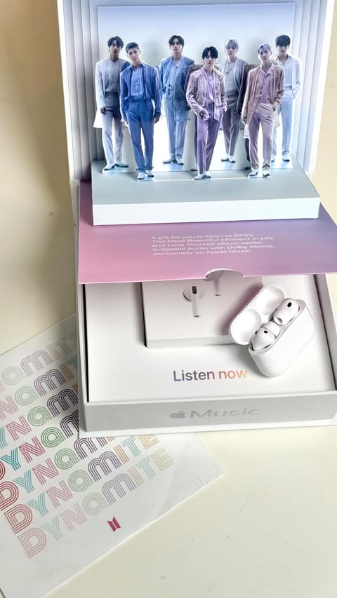 Instagram post by @thenavarose for Apple Music. Caption reads: [...] so this is a late unboxing BUT TYSM....