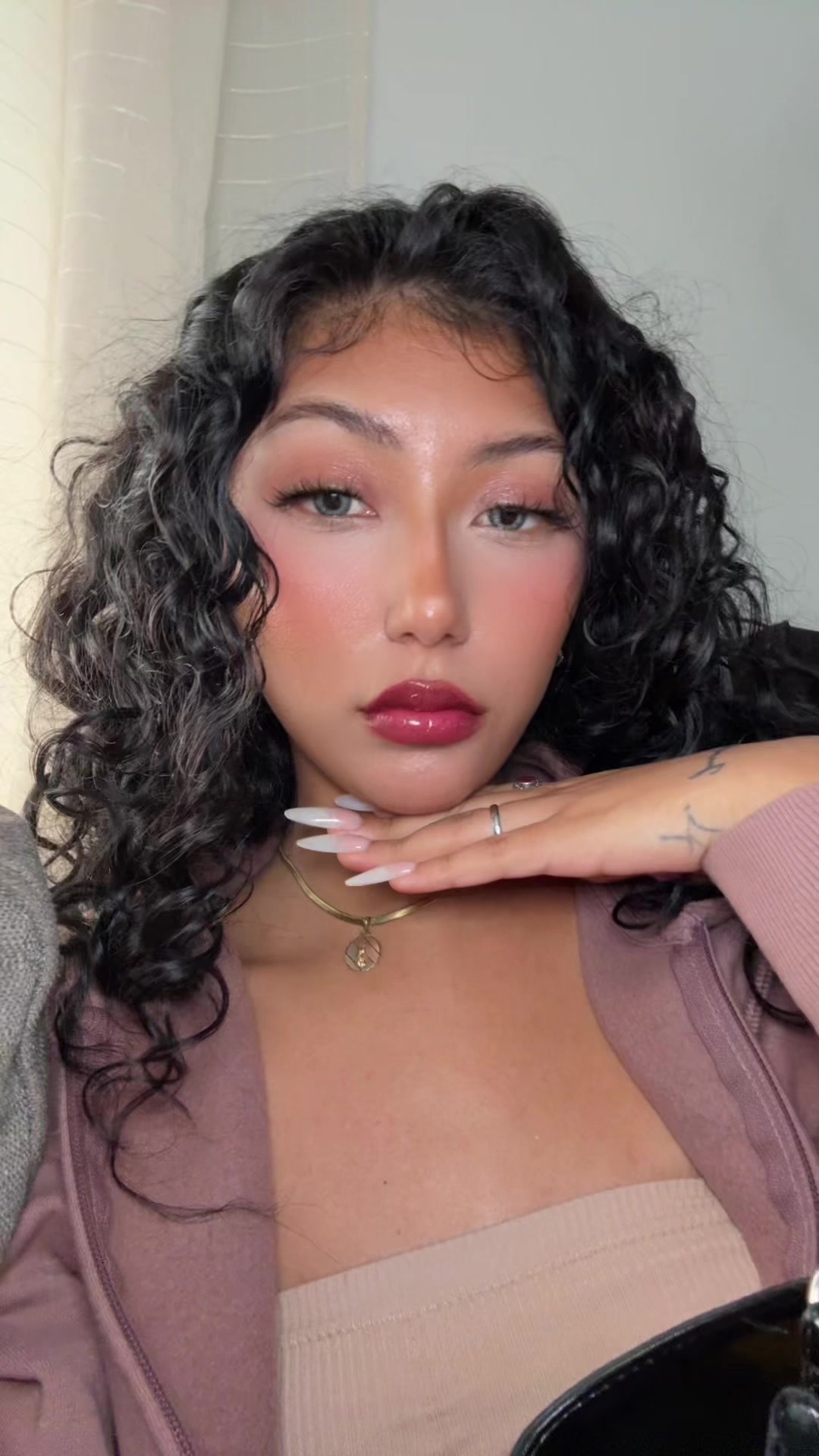 TikTok post by @its.aracellyy for Chillab. Caption reads: Magic in a little tube ✨@CHILLAB #ph #plump....