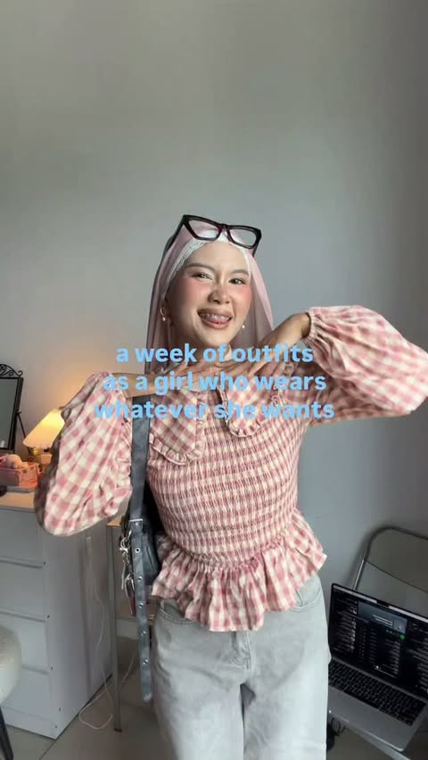 Instagram post by @sh4maymac for SHEIN Malaysia. Caption reads: [...] to enjoy exclusive discounts! ✨....