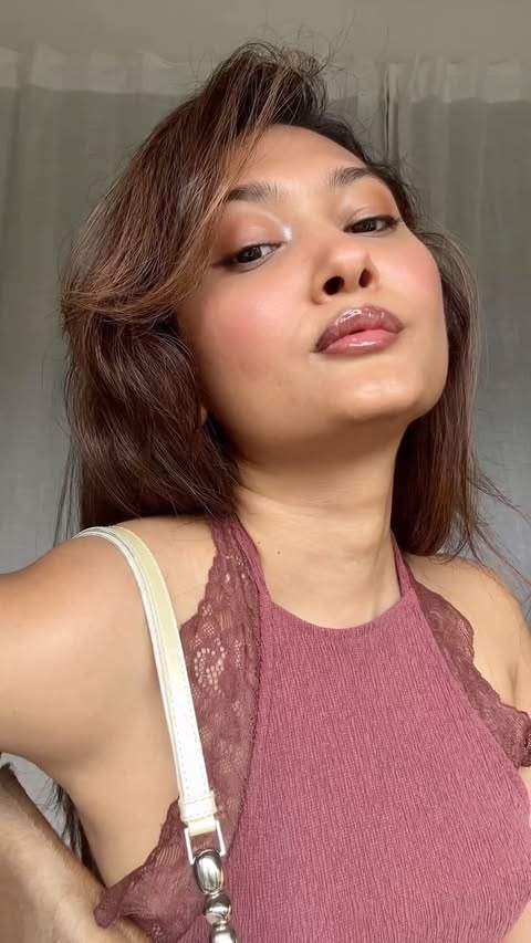 Instagram post by @mehakjainx for LUXASIA. Caption reads: [...] lip liner, and diamond bomb highlighter....