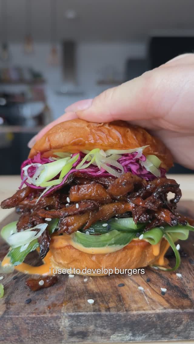 Instagram post by @ellysplate for Planted. Caption reads: [...] the perfect festive bite with @eatplanted....